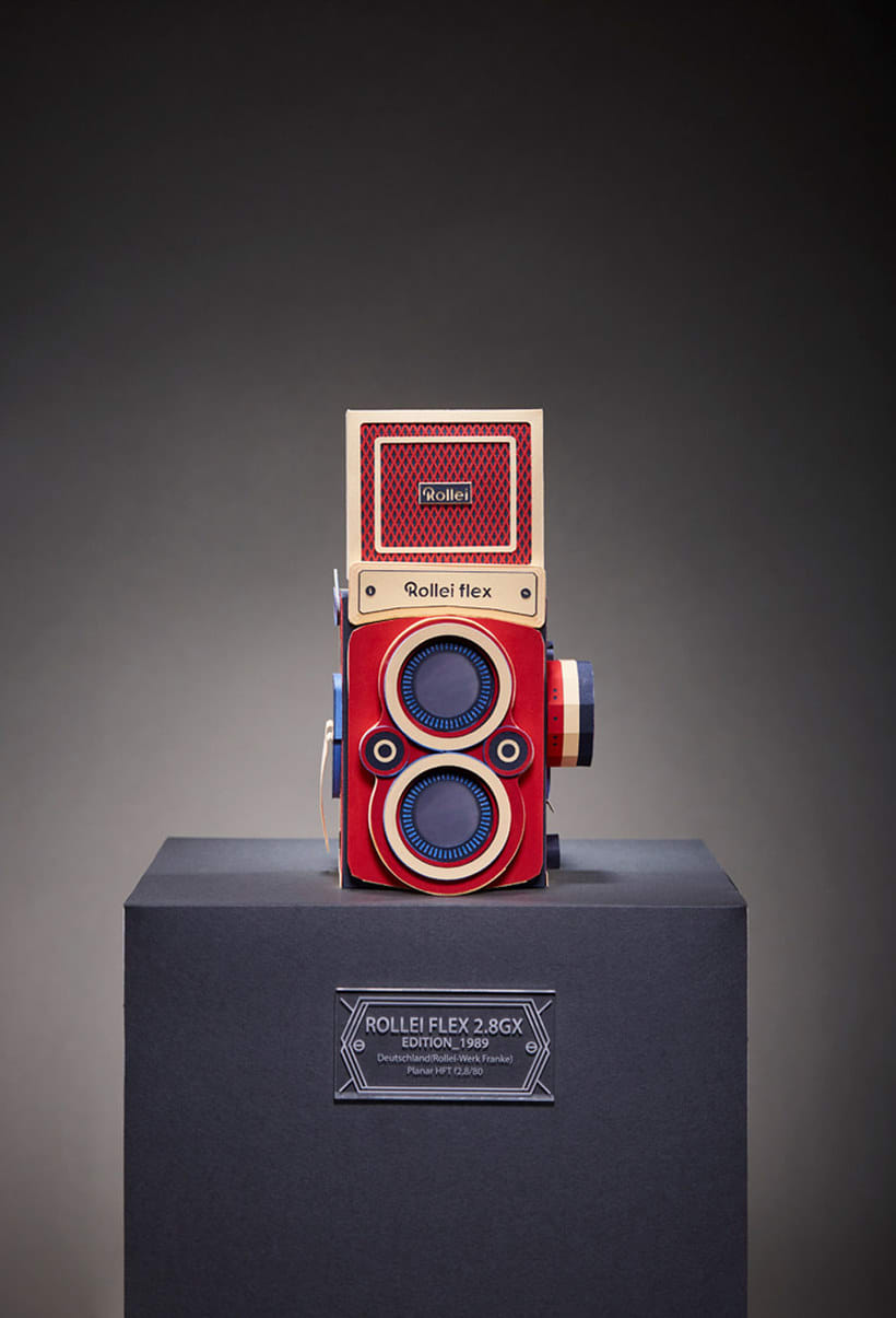 Réplicas de cámaras fotográficas hechas con papel 10